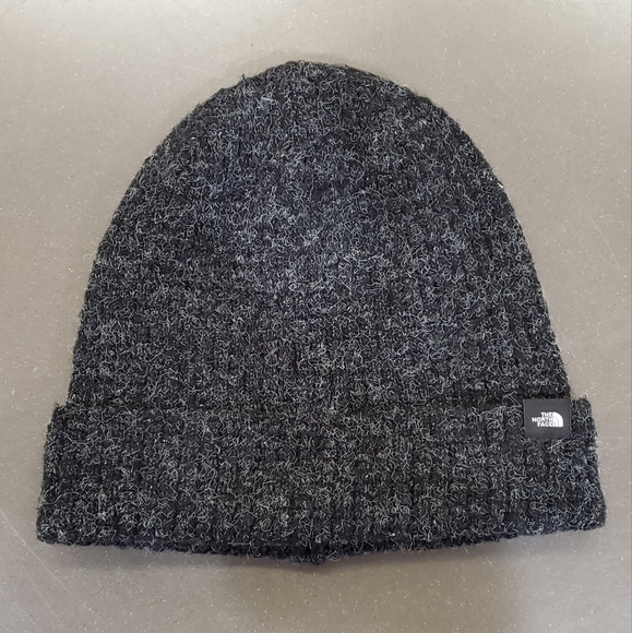 NEW The NORTH FACE Dark Gray Beanie - Picture 1 of 4